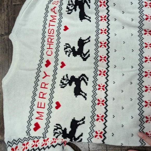Christmas Sweater - Picture 3 of 3